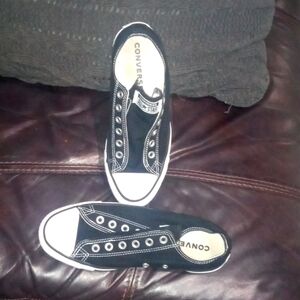 Women's laceless  Converse size 8.5